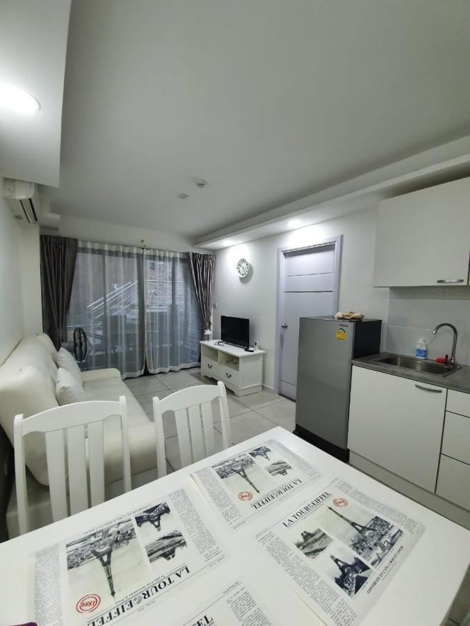 Двух-Комнатная Квартира В Кондоминимуме "Tropikal Garden" Pattaya Eksteriør billede