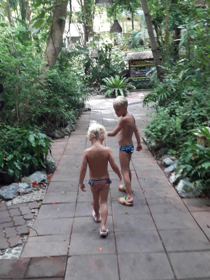 Двух-Комнатная Квартира В Кондоминимуме "Tropikal Garden" Pattaya Eksteriør billede